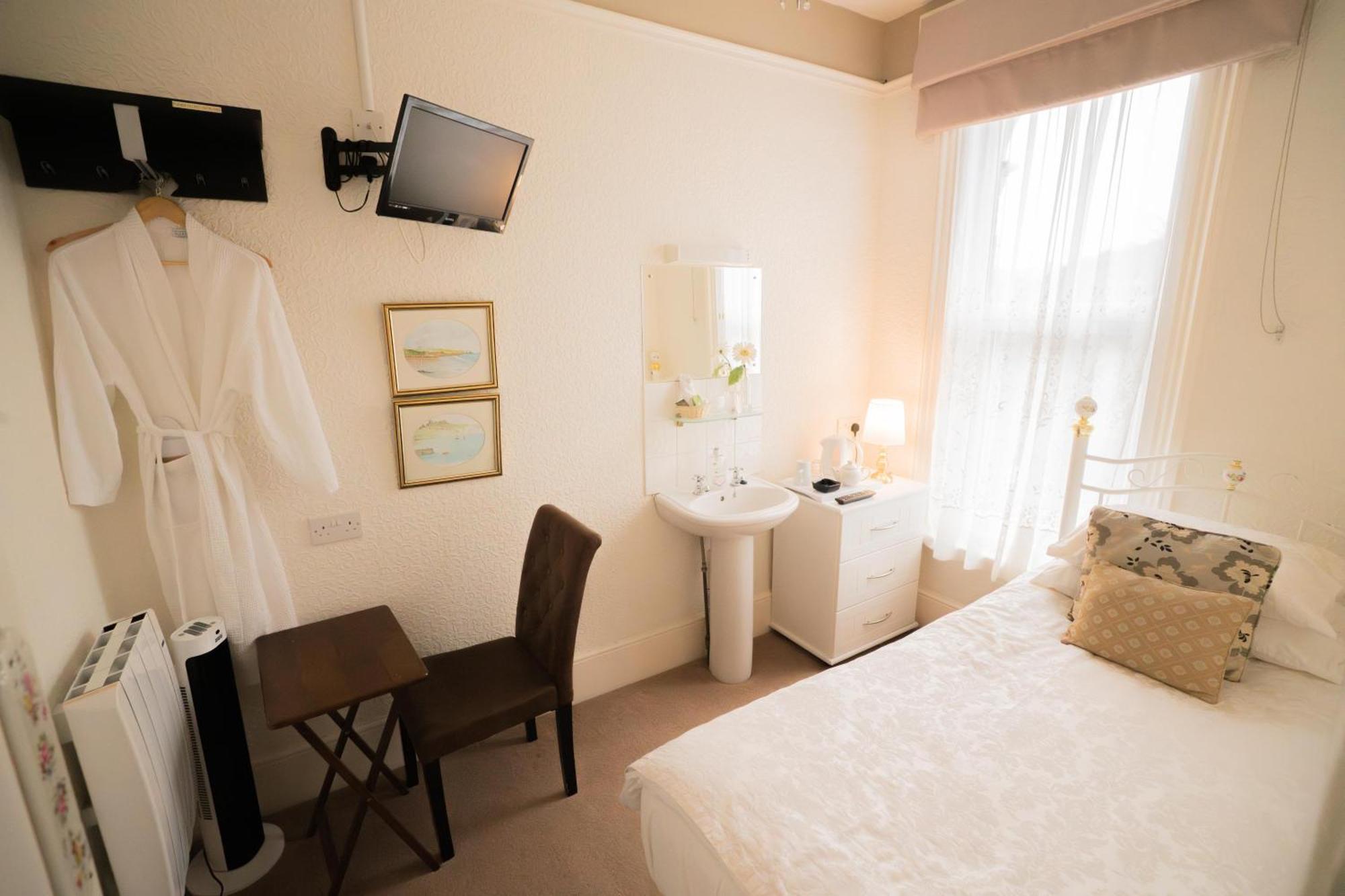 Maison Dieu Guest House โดเวอร์ ภายนอก รูปภาพ